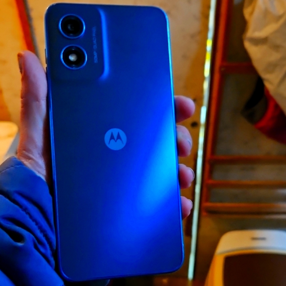 Motorola Blue Dual-Camera Smartphone with Ergonomic Design